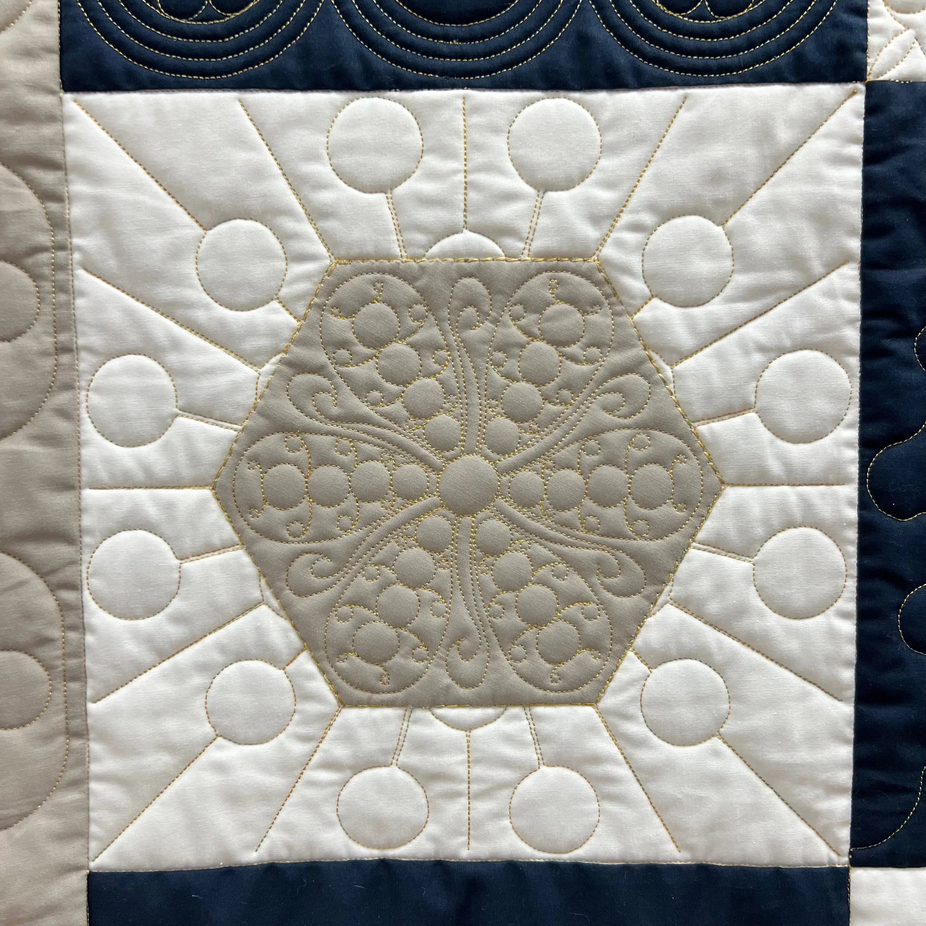 Hobbs Linda's Choice Batting -100% Bleached Cotton with Scrim - 108" Wide by 25 Yard Roll - Linda's Electric Quilters